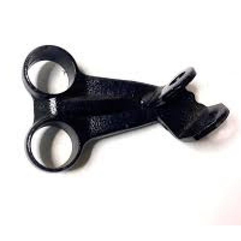 Soporte Apoyapie Izq Original  DR650
